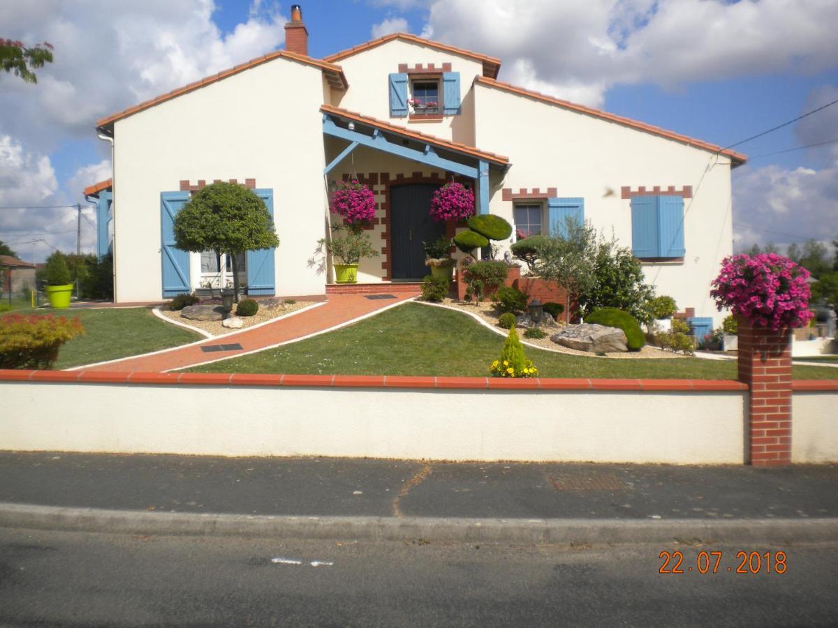 Saint-Christophe-la-Couperie Chambres D'Hotes Au Coeur Du Vignoble מראה חיצוני תמונה